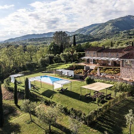 Accogliente Alloggio Con Vista E Piscina لوكا المظهر الخارجي الصورة